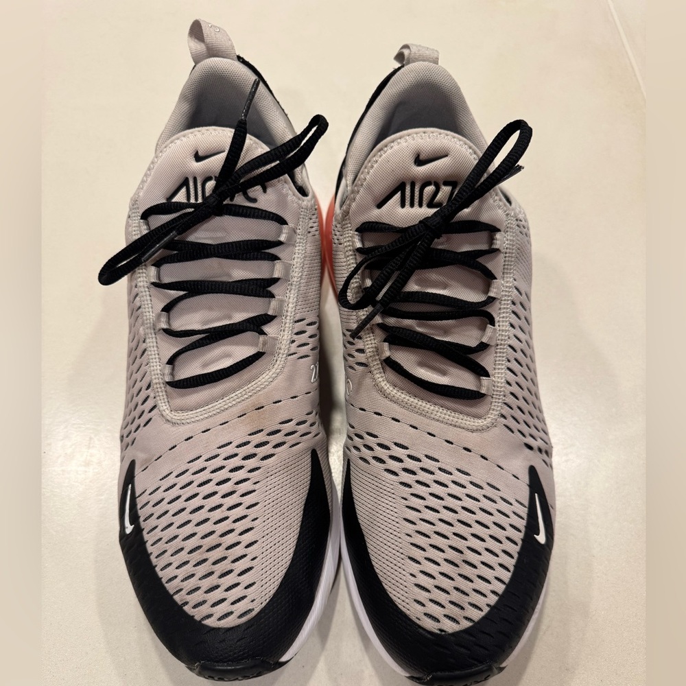 NIKE AIR MAX 270 - SIZE 15